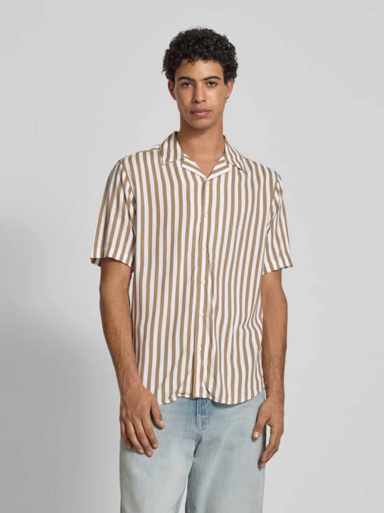 Zdjęcie produktu Koszula casualowa o kroju regular fit z rękawem o dł. 1/2 model ‘WAYNE’ Only & Sons Beżowy