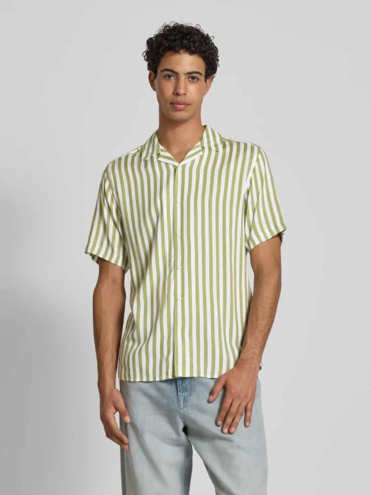 Zdjęcie produktu Koszula casualowa o kroju regular fit z rękawem o dł. 1/2 model ‘WAYNE’ Only & Sons Jasnozielony