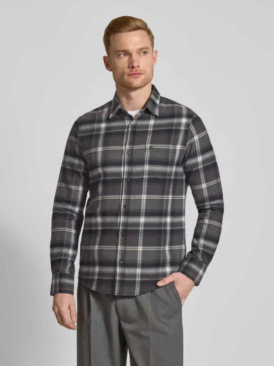 Zdjęcie produktu Koszula casualowa o kroju regular fit z wyhaftowanym logo Lerros Czarny