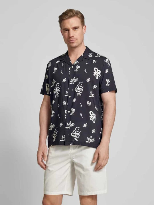 Zdjęcie produktu Koszula casualowa o kroju regular fit ze wzorem na całej powierzchni Selected Homme Czarny