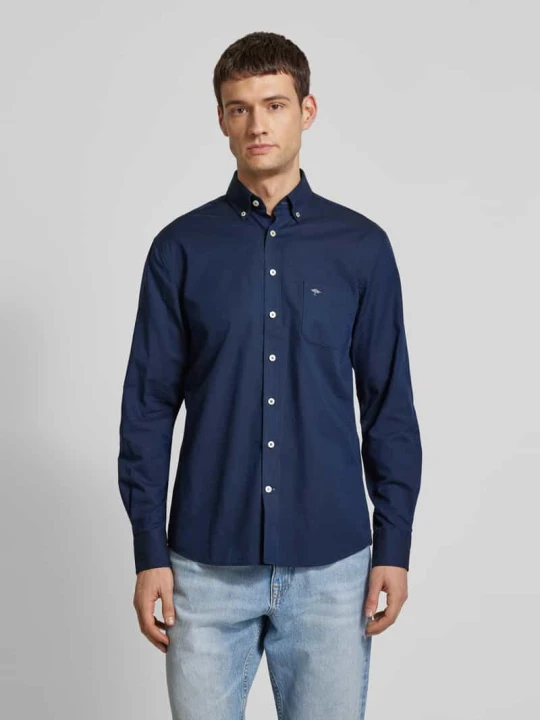 Zdjęcie produktu Koszula casualowa o kroju regular fit ze wzorem w paski model ‘All Season’ FYNCH-HATTON Granatowy