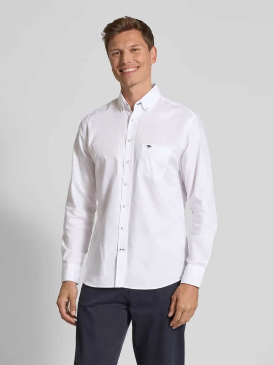 Zdjęcie produktu Koszula casualowa o kroju regular fit ze wzorem w paski model ‘All Season’ FYNCH-HATTON Biały