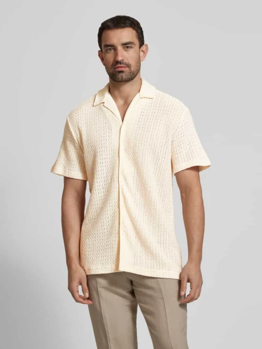 Zdjęcie produktu Koszula casualowa o kroju relaxed fit z fakturowanym wzorem model ‘SLHRELAXBANE’ Selected Homme Złamany biały