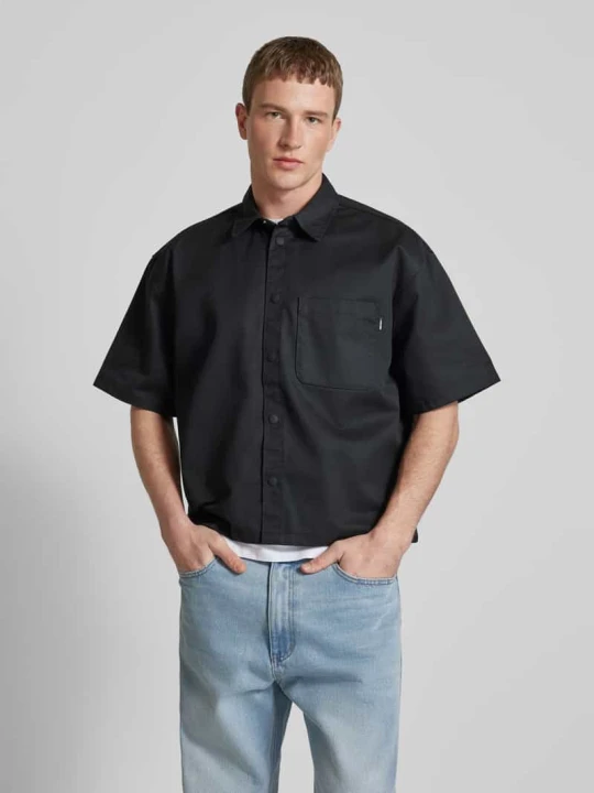 Zdjęcie produktu Koszula casualowa o kroju relaxed fit z brustaszą REVIEW Czarny