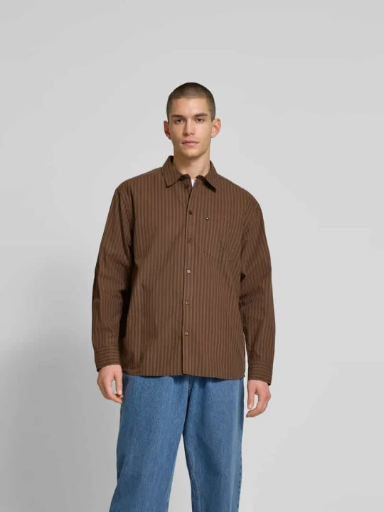 Zdjęcie produktu Koszula casualowa o kroju relaxed fit z kieszenią na piersi Wood Wood Średniobrązowy