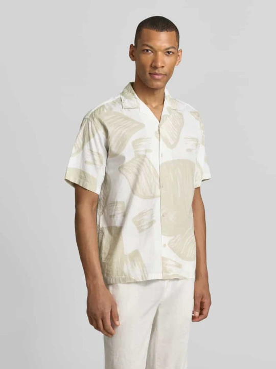 Zdjęcie produktu Koszula casualowa o kroju relaxed fit z kołnierzem z połami model 'BLAVENICE' Jack&Jones Beżowy