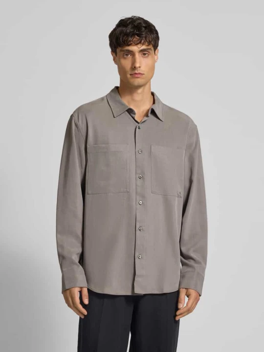 Zdjęcie produktu Koszula casualowa o kroju relaxed fit z lyocellu z wyhaftowanym logo Calvin Klein Kamienny