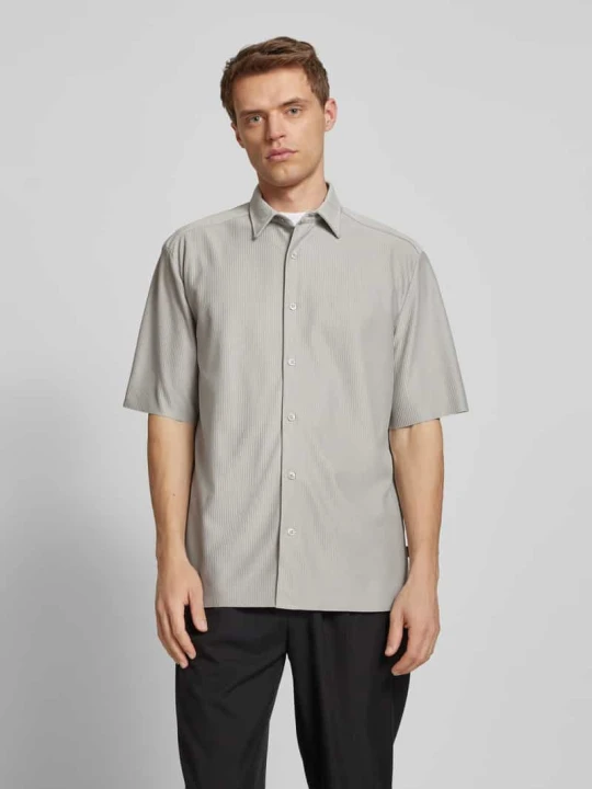 Zdjęcie produktu Koszula casualowa o kroju relaxed fit z rękawem o dł. 1/2 model ‘BOYY’ Only & Sons Jasnoszary
