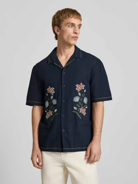 Zdjęcie produktu Koszula casualowa o kroju relaxed fit z wyhaftowanym motywem REVIEW Granatowy