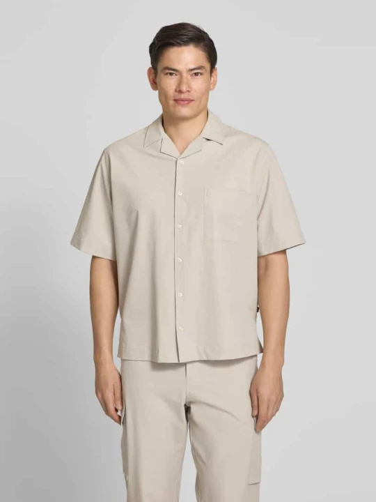 Zdjęcie produktu Koszula casualowa o kroju relaxed fit z wykończeniem seersucker model 'LAPISY_M' Boss Piaskowy