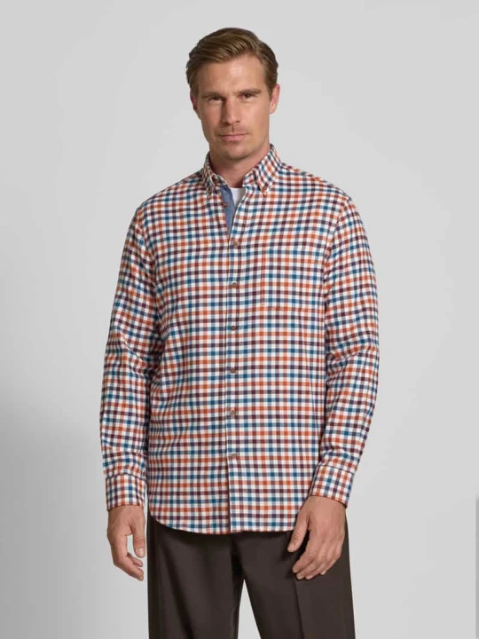 Zdjęcie produktu Koszula casualowa o kroju slim fit z kołnierzykiem typu button down Christian Berg Bordowy