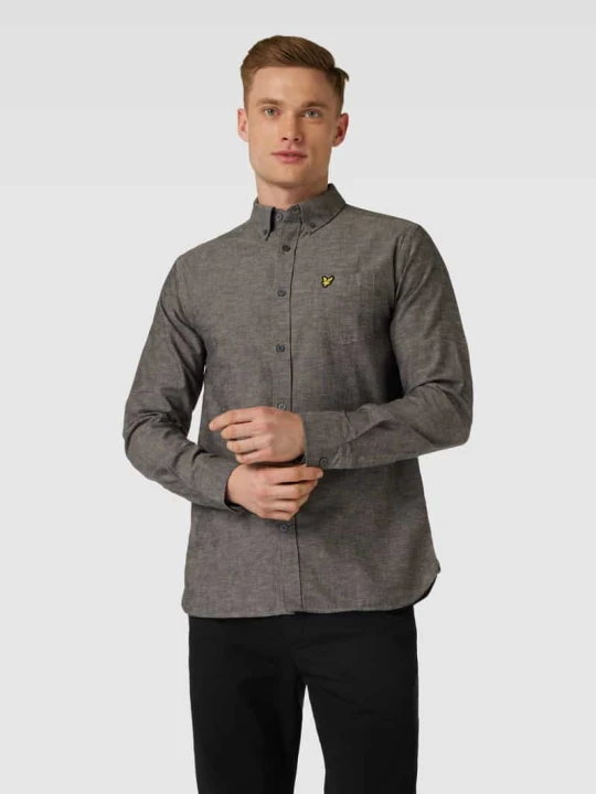 Zdjęcie produktu Koszula casualowa o kroju slim fit z kołnierzykiem typu button down Lyle & Scott Ciemnoniebieski