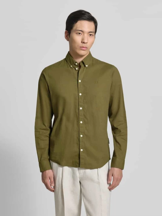 Zdjęcie produktu Koszula casualowa o kroju slim fit z kołnierzykiem typu button down model 'Anton' Casual Friday Oliwkowy