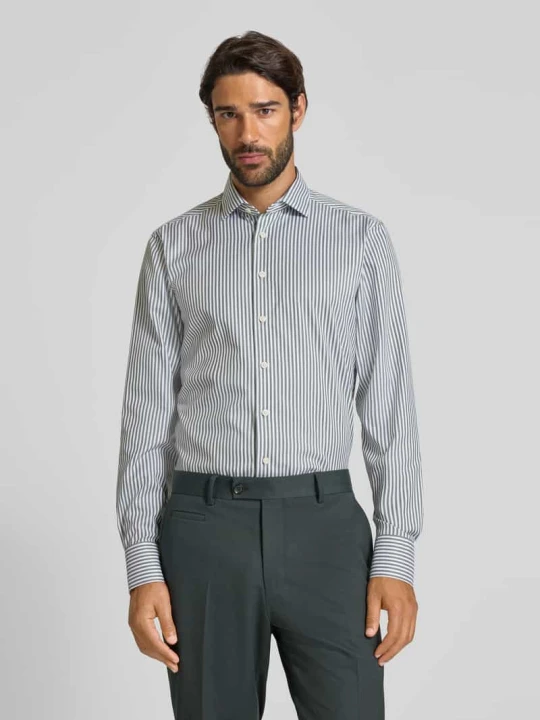 Zdjęcie produktu Koszula casualowa o kroju slim fit z kołnierzykiem typu kent model ‘Namur’ OLYMP SIGNATURE Oliwkowy