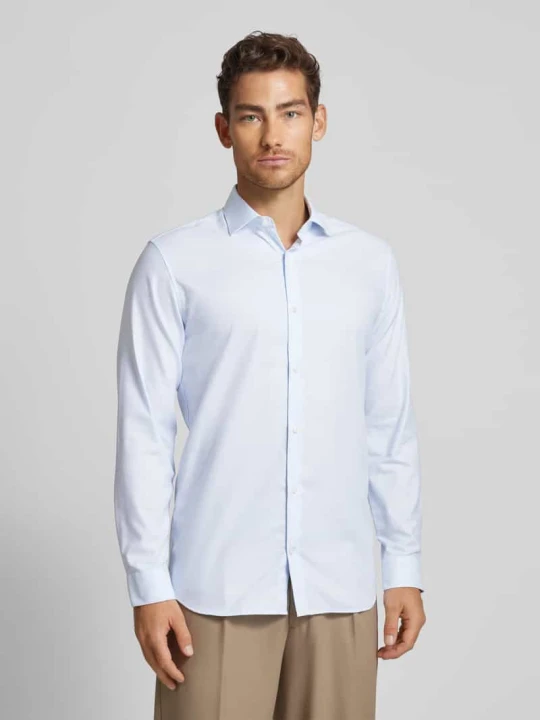 Zdjęcie produktu Koszula casualowa o kroju slim fit z kołnierzykiem typu kent model ‘PARKER’ Jack&Jones Jasnoniebieski