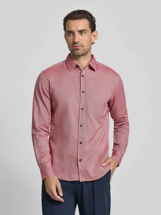 Zdjęcie produktu Koszula casualowa o kroju slim fit z kołnierzykiem typu kent OLYMP Level 5 Czerwony