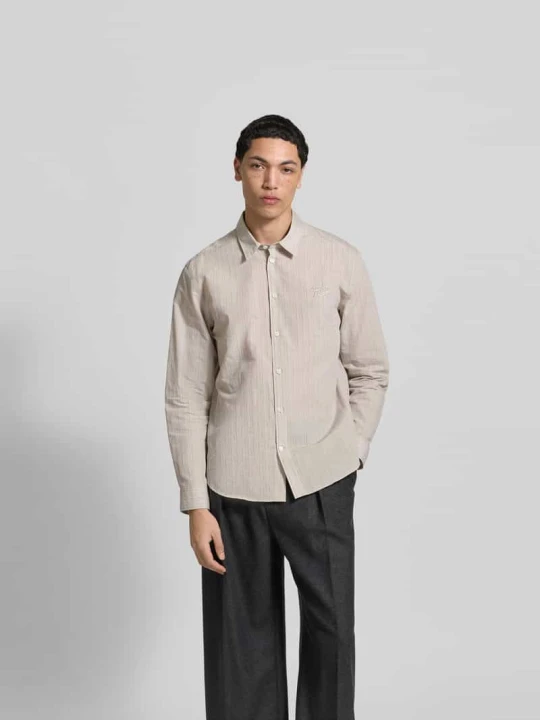 Zdjęcie produktu Koszula casualowa o kroju slim fit z mieszanki bawełny Maison Kitsuné