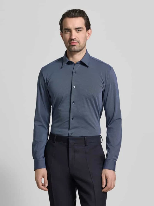 Zdjęcie produktu Krój slim fit koszula casual z mieszanki bawełny model 'P-ROAN-K-F-261' Boss Niebieski