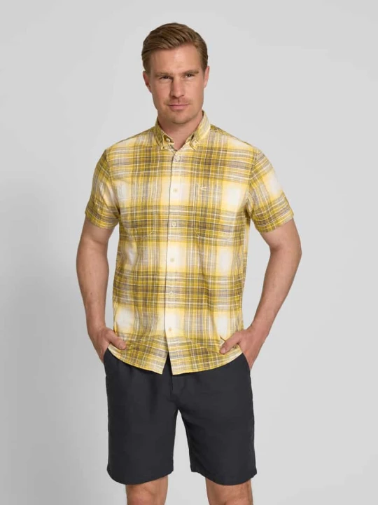 Zdjęcie produktu Koszula casualowa o kroju slim fit z wyhaftowanym logo Camel Active Żółty