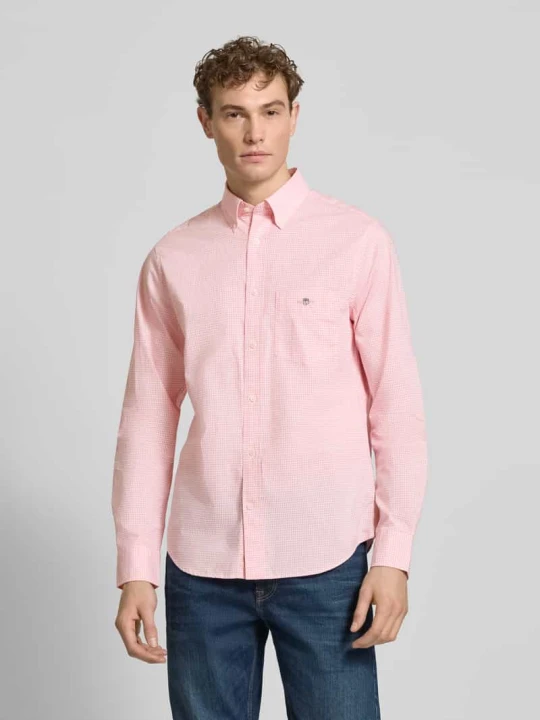 Zdjęcie produktu Koszula casualowa o kroju slim fit z wyhaftowanym logo Gant Jasnoróżowy
