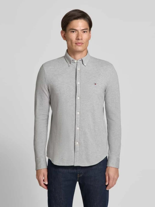 Zdjęcie produktu Koszula casualowa o kroju slim fit z wyhaftowanym logo Tommy Hilfiger Jasnoszary