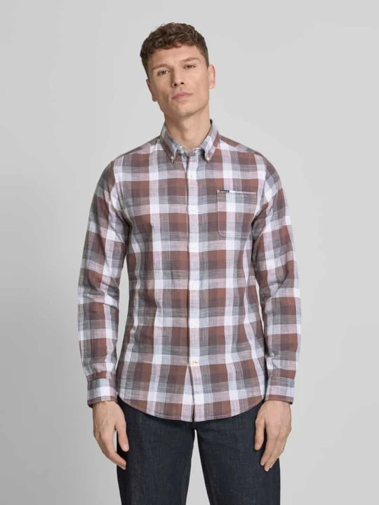 Zdjęcie produktu Koszula casualowa o kroju tailored z czystej bawełny Barbour Brudnoróżowy
