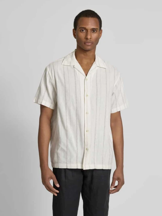 Zdjęcie produktu Koszula casualowa z kołnierzem z połami model ‘BLUWILLIAM’ Jack&Jones Biały