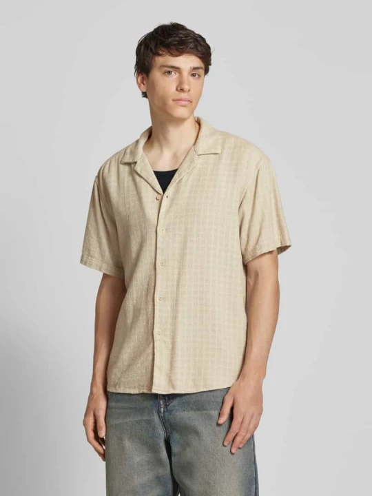 Zdjęcie produktu Koszula casualowa z kołnierzem z połami model ‘LATHAM’ Only & Sons Beżowy