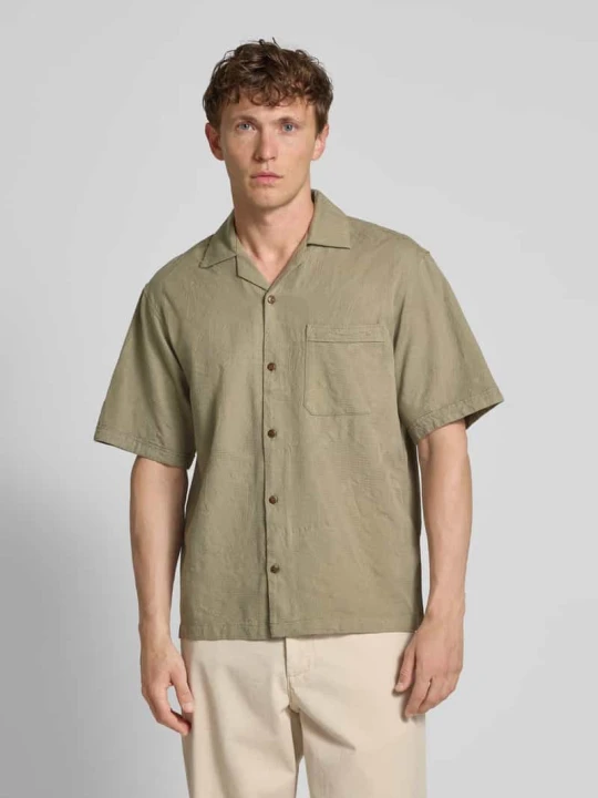 Zdjęcie produktu Koszula casualowa z kołnierzem z połami model ‘LUKE’ Jack&Jones Oliwkowy