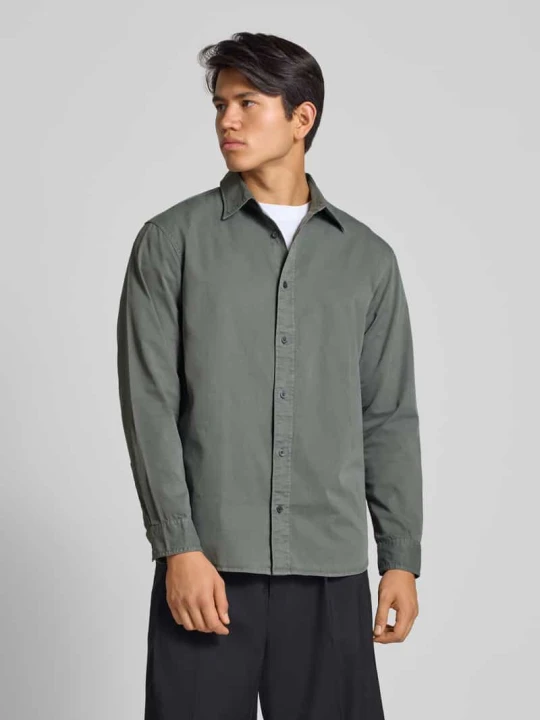 Zdjęcie produktu Koszula casualowa z kołnierzykiem typu kent model ‘CHARGE’ Jack&Jones Niebieski