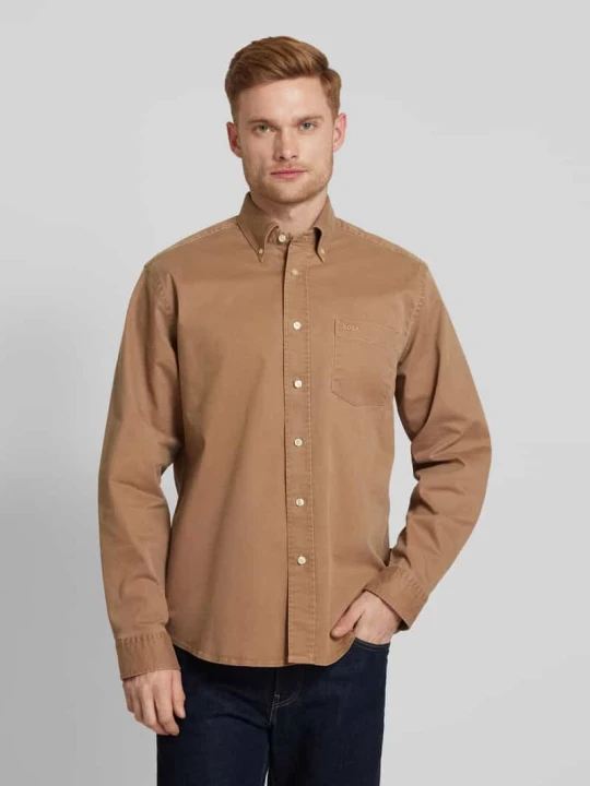 Zdjęcie produktu Koszula casualowa z kołnierzykiem typu kent model ‘Lambey’ Boss Camel