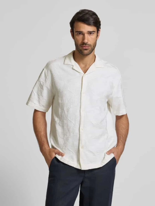 Zdjęcie produktu Koszula casulowa o kroju tailored fit z mieszanki bawełny z dodatkiem lnu MCNEAL Złamany biały