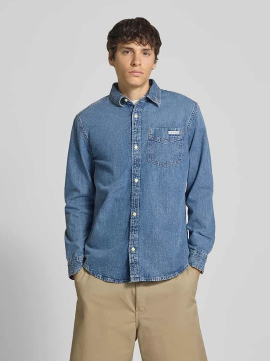 Zdjęcie produktu Koszula jeansowa o kroju regular fit z czystej bawełny Calvin Klein Jeans Ciemnoniebieski