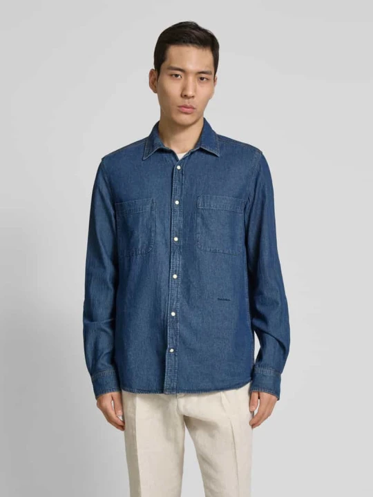 Zdjęcie produktu Koszula jeansowa o kroju regular fit z kieszeniami na piersi model ‘Sven’ GABBA Granatowy