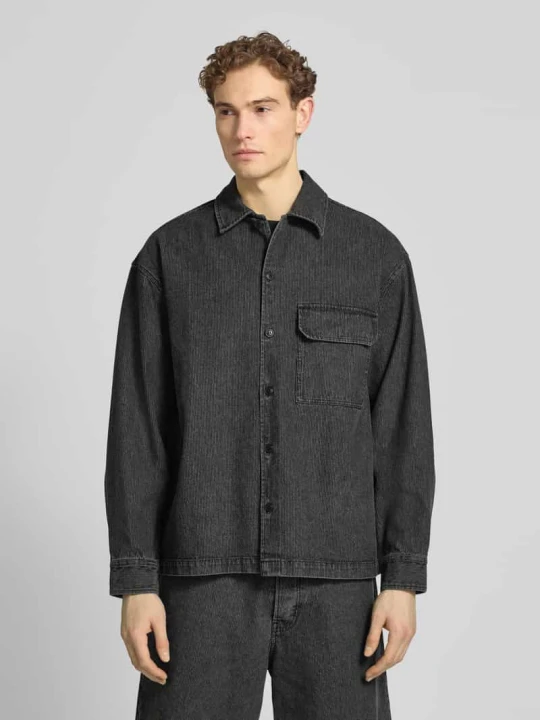 Zdjęcie produktu Koszula-kurtka w kroju relaxed fit z kieszenią na piersi model 'David' Wood Wood Antracytowy