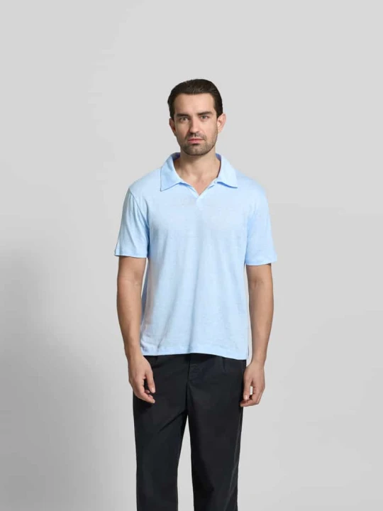 Zdjęcie produktu Koszula lniana o kroju regular fit z kołnierzykiem polo Officine Générale Błękitno-niebieski