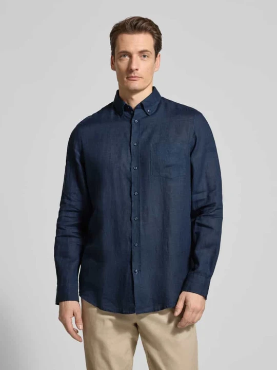 Zdjęcie produktu Koszula lniana o kroju slim fit z brustaszą Christian Berg Ciemnoniebieski