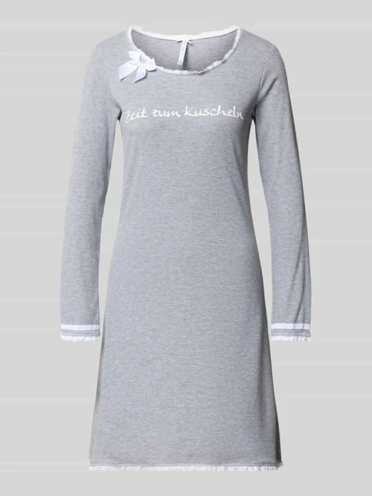 Zdjęcie produktu Koszula nocna o kroju regular fit z wyhaftowanym napisem model ‘Kuscheln’ LOUIS & LOUISA Średnioszary