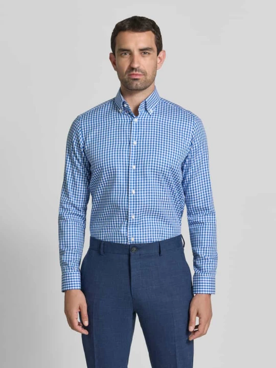Zdjęcie produktu Koszula o kroju regular fit do biznesu z kołnierzykiem typu button down Christian Berg Królewski niebieski