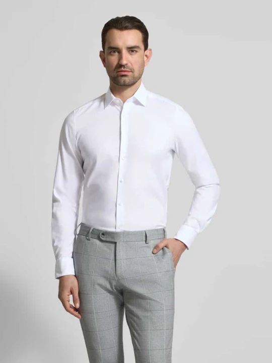 Zdjęcie produktu Koszula o kroju slim fit biznes z fakturowanym wzorem i kołnierzykiem typu kent OLYMP Level 5 Biały