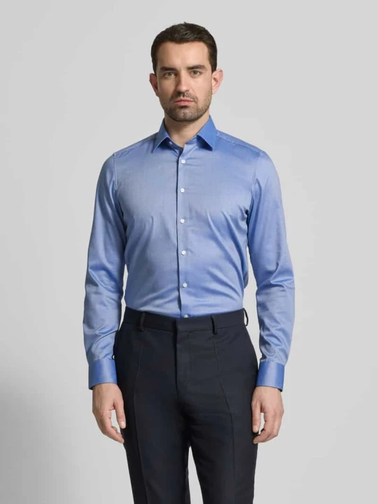 Zdjęcie produktu Koszula o kroju slim fit biznes z fakturowanym wzorem i kołnierzykiem typu kent OLYMP Level 5 Królewski niebieski