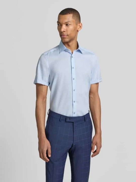 Zdjęcie produktu Koszula o kroju slim fit biznes z kołnierzykiem typu kent OLYMP Level 5 Błękitny