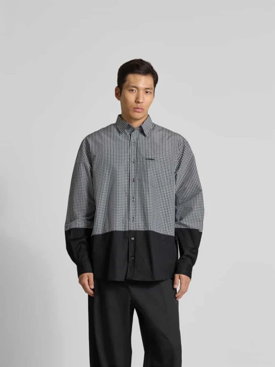 Zdjęcie produktu Koszula casualowa o kroju relaxed fit z brustaszą Vetements Ciemnoszary