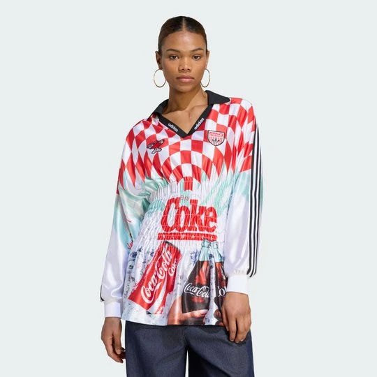 Zdjęcie produktu Koszulka adidas x Coca-Cola Mash Up Smocked