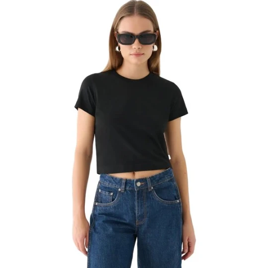 Zdjęcie produktu Koszulka, crop top damski OTHWAW24TTSHF2139 Outhorn Czarny