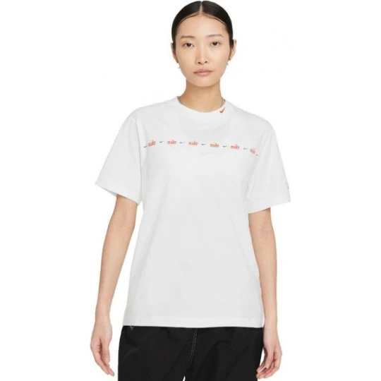 Zdjęcie produktu Koszulka damska Sportswear Swoosh Women's Boyfriend Nike Biały