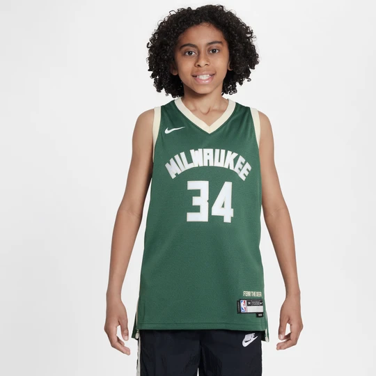 Zdjęcie produktu Koszulka dla dużych dzieci Nike NBA Swingman Milwaukee Bucks 2023/24 Icon Edition - Zieleń
