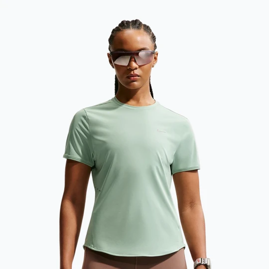 Zdjęcie produktu Koszulka do biegania damska Nike Swift Dri-Fit steam Zielony
