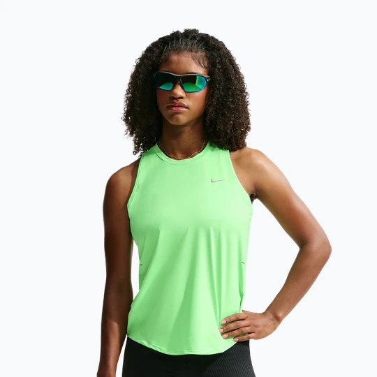 Zdjęcie produktu Koszulka do biegania damska Nike Swift Dri-Fit Tank Top illusion green