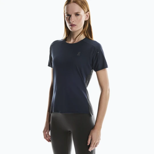 Zdjęcie produktu Koszulka do biegania damska On Performance-T navy / black Granatowy